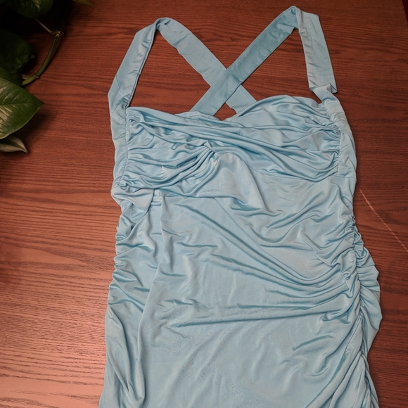Stretchy Criss-Cross Top - Picture 1 of 5